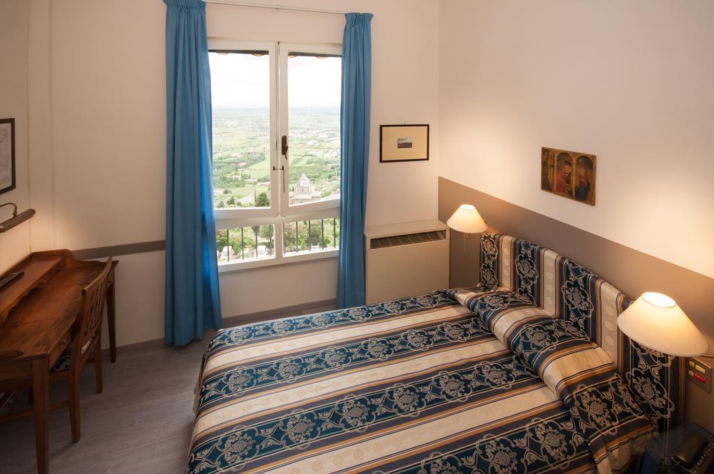 Hotel San Luca Cortona Exterior photo