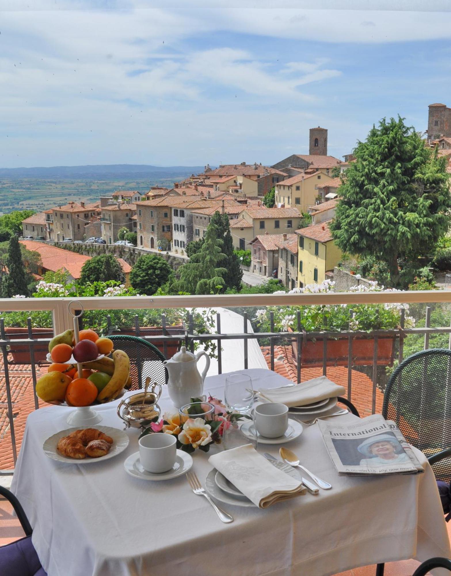 Hotel San Luca Cortona Exterior photo