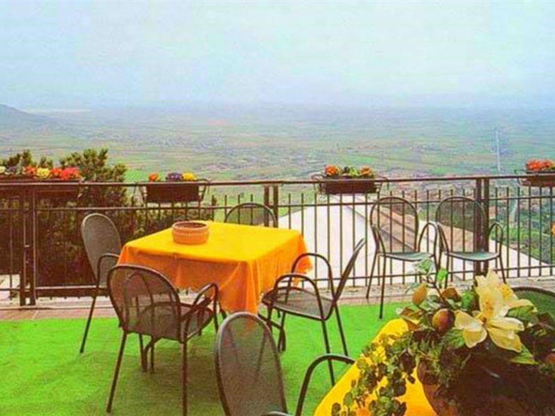 Hotel San Luca Cortona Exterior photo